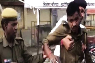 In UP's Hardoi, Drunk Home Guard Creates Ruckus, Misbehaves With Passersby