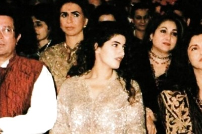 Twinkle Khanna Drops A Throwback Pic Of Rajesh Khanna, Dimple Kapadia, Check It Out