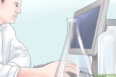 How to Apply Bleach to Your Face