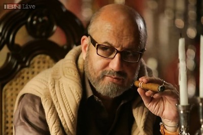 Anupam Kher opens play 'Mera Woh Matlab Nahi Tha' on his 60th birthday