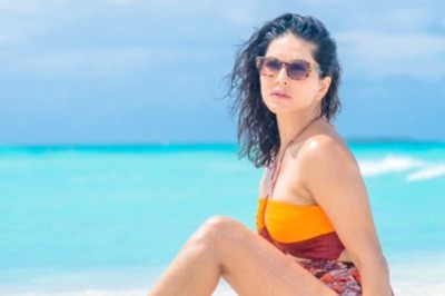 Sunny Leone Drops a Sexy Multi-Coloured Bikini Photo and It Will Leave You Gasping For Breath