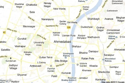 Gujarat policeman caught dancing with bar girl, suspended