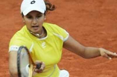 Sania crashes out of French Open