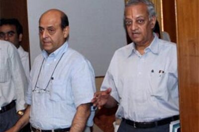 EC gears up for General Elections, meets parties