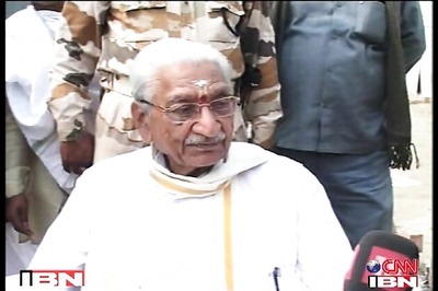 Conversions should be stopped immediately: Ashok Singhal