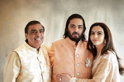 Mukesh, Nita Ambani Pose With Groom-to-be Anant And Fiancée Radhika Merchant In Family Portraits  | See Pics