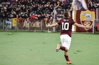 Roma fight back in derby to draw 2-2 against Lazio in Serie A