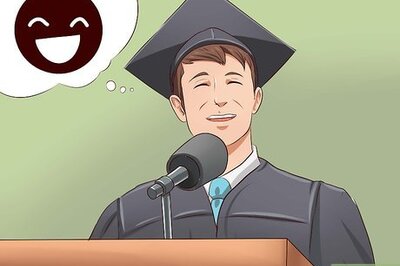 How to Add Humor to a Graduation Speech