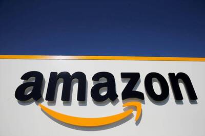 Amazon Locked in Tough Social Media Battle With US Lawmakers Over Minimum Wage, Workers Union