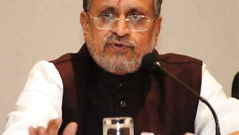 BJP slams Nitish for casting aspersions on Governor in Patna