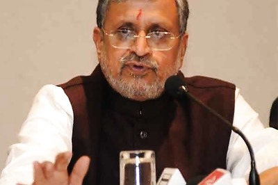 BJP slams Nitish for casting aspersions on Governor in Patna