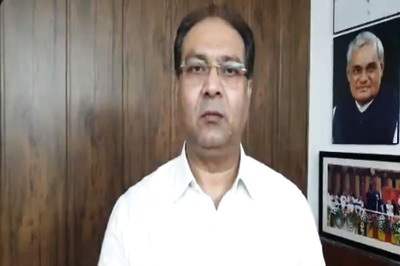 UP Minister Mohsin Raza Tests Positive for Coronavirus, Goes Into Self-quarantine