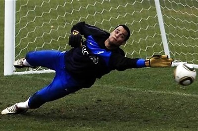 Swansea keeper Vorm faces lengthy layoff