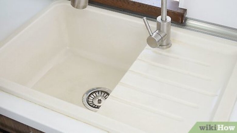 How to Clean a Kitchen