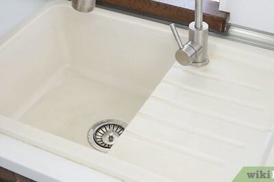 How to Clean a Kitchen