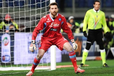 Roma sign goalkeeper De Sanctis from Napoli