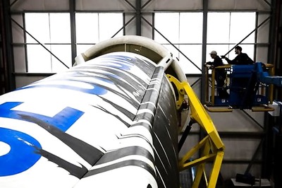 Blue Origin's reusable rocket makes third successful vertical landing