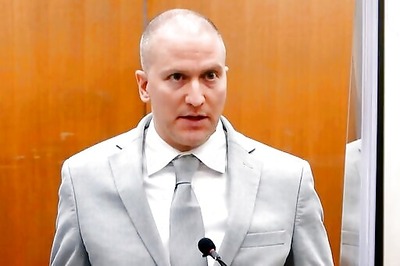 Chauvin, Ex-wife Plead Not Guilty To Tax Evasion Charges