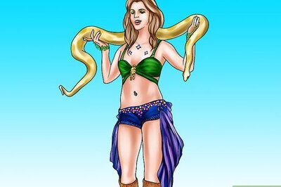 How to Make a Britney Spears Costume for Halloween