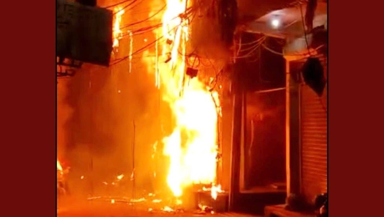 Five Firefighters, 2 Civilians Injured in LPG Cylinder Explosion in Delhi
