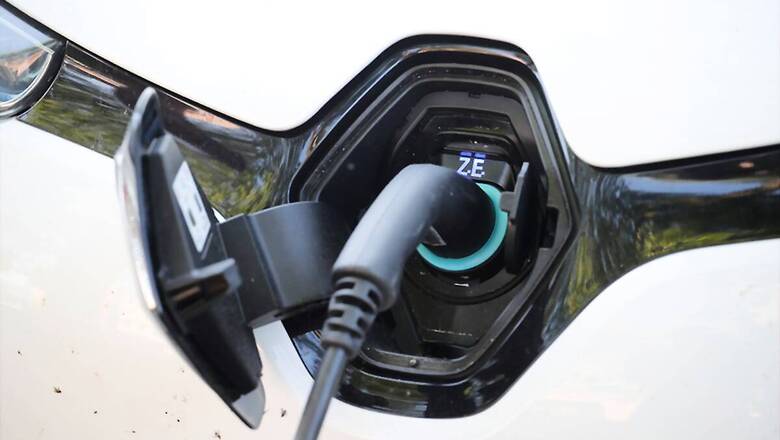 EESL to Install Around 10 Electric Vehicle Charging Plaza in India by FY2021