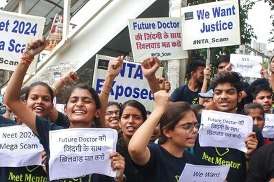 NEET Case: CBI Team Reaches EOU Office in Patna