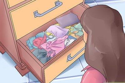 How to Label Clothes for Daycare