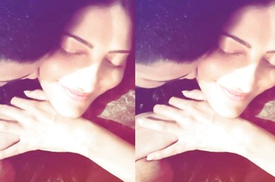 Shruti Haasan Poses for a Cosy Romantic Selfie With Beau Santanu Hazarika, Says 'All I Want'