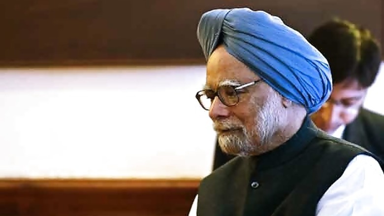 SC stays all proceedings against Manmohan Singh, 5 others in coal scam, issues notice to CBI