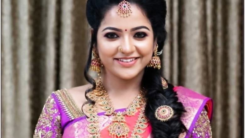 Tamil TV Actress VJ Chitra of Pandian Stores Fame Reportedly Dies by Suicide, Fans in Shock
