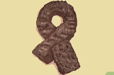 How to Wear a Fur Stole