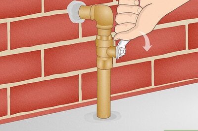 How to Replace an Outdoor Water Faucet in a Brick Wall