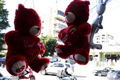 Teddy Bear Hospital Opens in Dubai to Treat 'Sick' Teddies