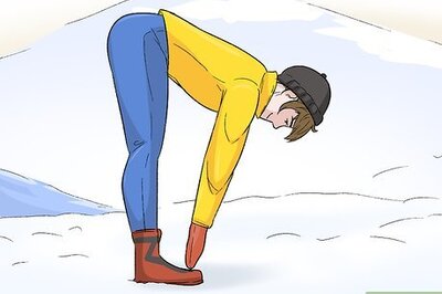 How to Stretch Legs After Skiing