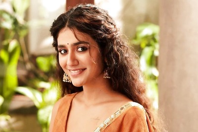 Priya Prakash Varrier Looks Stunning In This Mustard Yellow Saree, See Pics