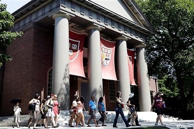Harvard University sued over 'racial profiling'