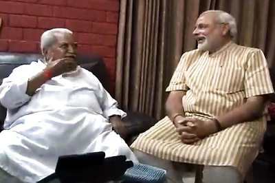 Gujarat polls: Modi seeks Keshubhai's blessings after win