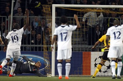 Lennon's late strike gives Spurs 2-1 win
