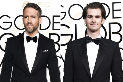 Golden Globes 2017: Ryan Reynolds, Andrew Garfield Steal Ryan Gosling Moment With an Impromptu Kiss