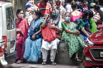Like Polling Booths, India Needs Last-Mile Connectivity for Its COVID Vaccination Drive Too