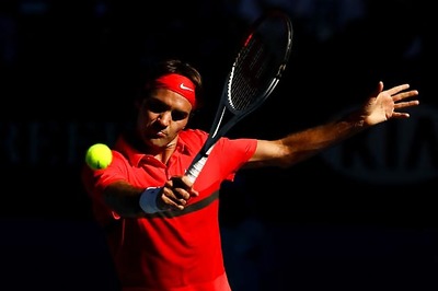 Federer, Clijsters in Australian Open semis