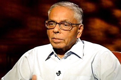 Slipper thrown at former National Security Advisor MK Narayanan in Chennai by pro-Tamil activist