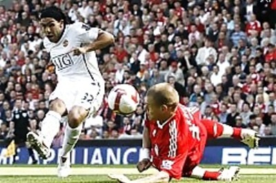 Liverpool end wait for home win over Man United