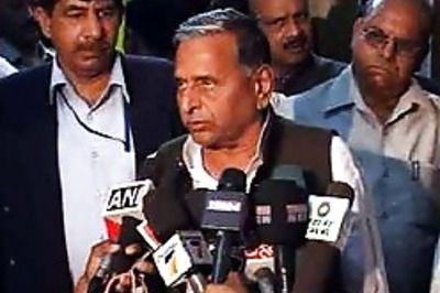 Mulayam won't expel tainted minister