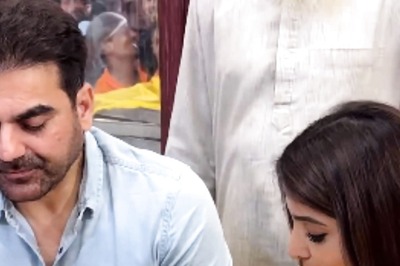 Watch: Arbaaz Khan Turns Caring Husband For Sshura Khan At Iftaar Party