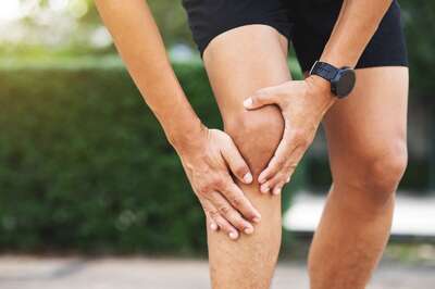Want To Heal Your Knee Injury Fast? Try These 4 Easy Exercises