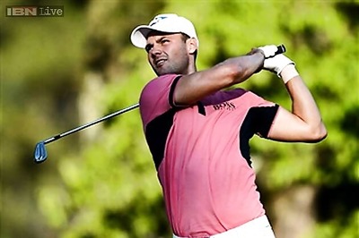 Martin Kaymer protects lead on tough day at Pinehurst