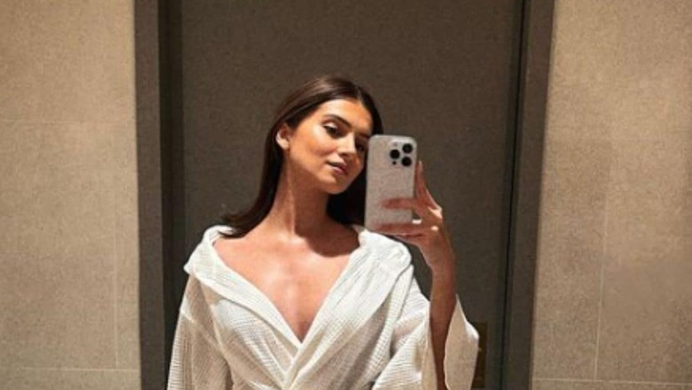 Sexy! Tara Sutaria Flaunts Ample Cleavage In A Bathrobe, See Hot Photo