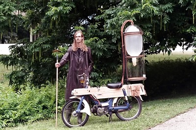Dutch Inventor Modifies His Bike to Run on Methane Extracted from Pond, Takes 8 Hours to Fill