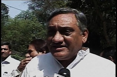 Deliver or step down, BJP tells Vijay Bahuguna